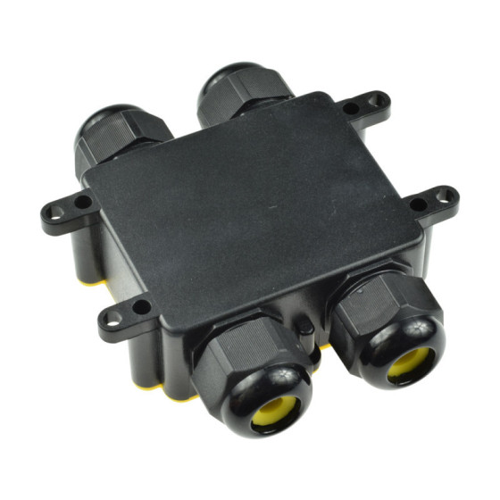 Puszka łączeniowa z 4...